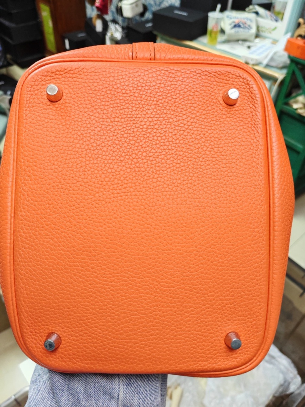 AUTHENTIC Hermès Picotin 22 - Classic Orange, Silver hardware - Picture 2 of 5